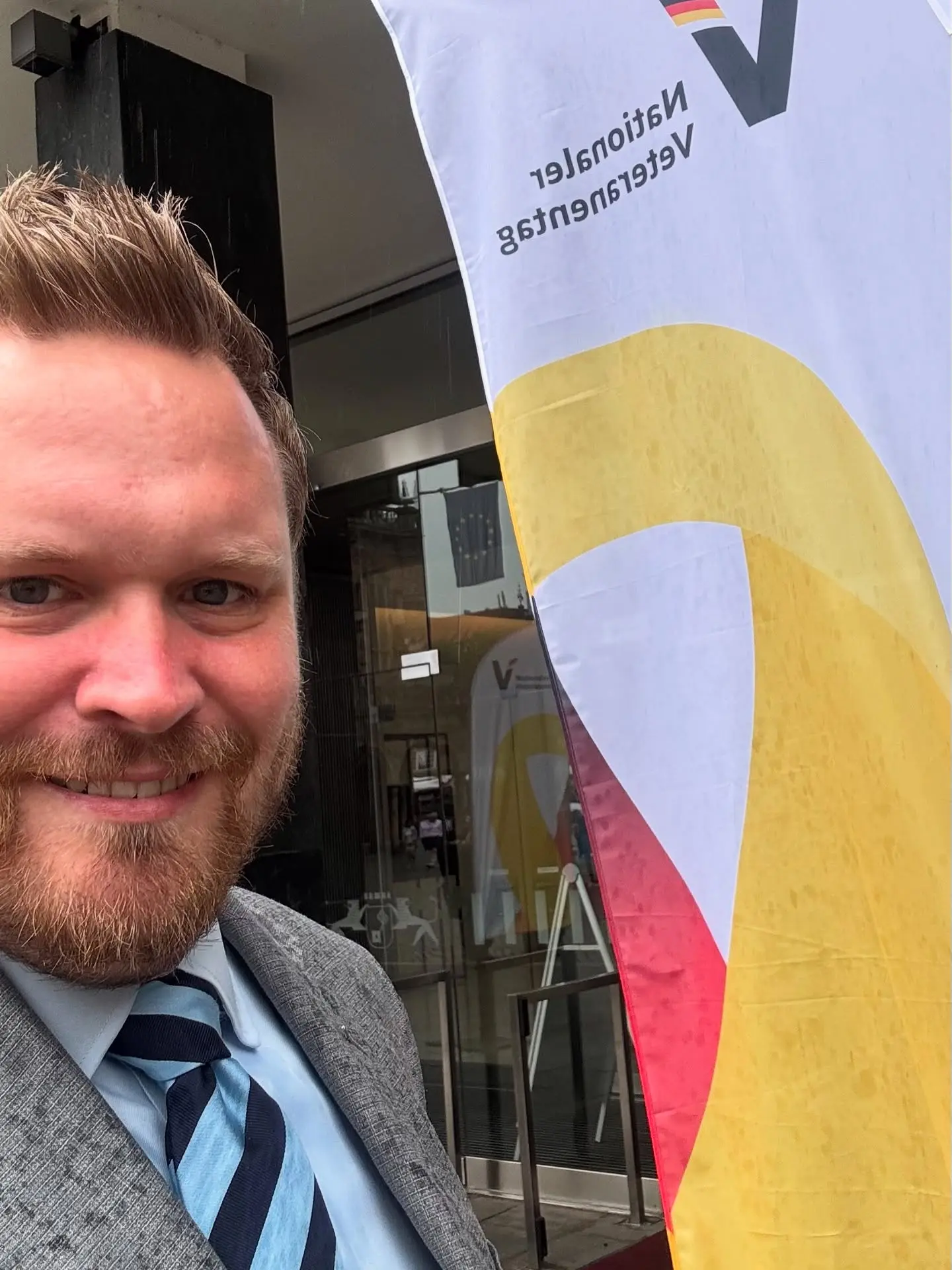 Der Sonntag startete mit dem ersten nationalen #Veteranentag. Eine schöne Veranstaltung, um…